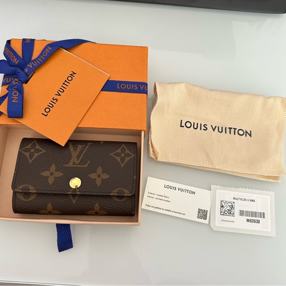 Louis Vuitton Bags Louis Vuitton 6 Key Holder In Monogram Canvas Poshmark